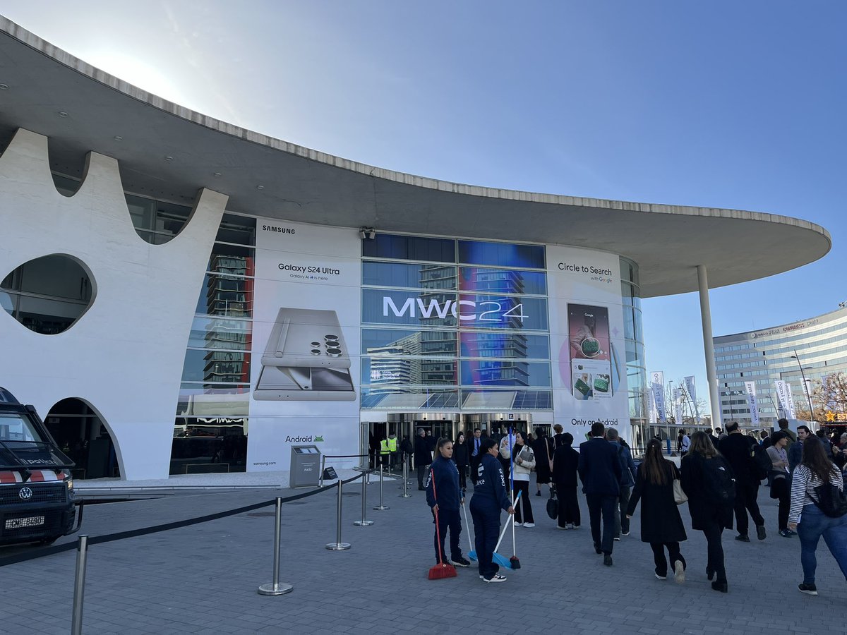 abd_ong's tweet photo. 📰 El Grup @abd_ong ja està #MWC24

📎 A la jornada "Intel·ligència artificial i drets socials: Riscos i oportunitats" de la @Taula3sector a través del projecte @m4_social i en col·laboració amb la European Social Netword (ESP).

#ABDTransforma 🧡 https://t.co/MBJ93DgEmg