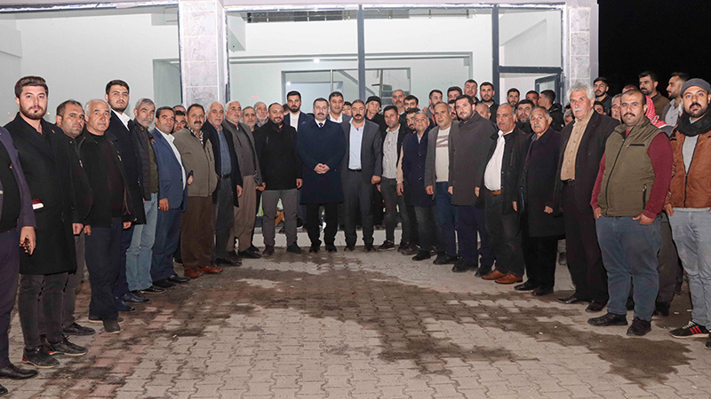 urfapusula's tweet photo. 📌 Metin Baydilli vatandaşla buluşmaya devam ediyor!  

https://t.co/Je4NmuZ7HD 

#şanlıurfa #baydilli #çalışma #seçim @Karakoprubel