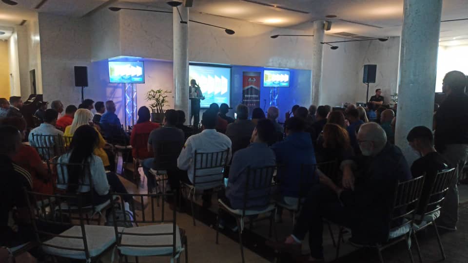 GlobalRadioGRS's tweet photo. Digital Transformation🛡️👨‍💻

➡️22 February 2024: Forum on digital transformation and its impact on corporate security in Caracas, Venezuela.

➡️Organised by AVES and special guests reseller Grupo Serseco.

#Security #Transformation #Venezuela #Optimisation https://t.co/zbQEGF4Cni