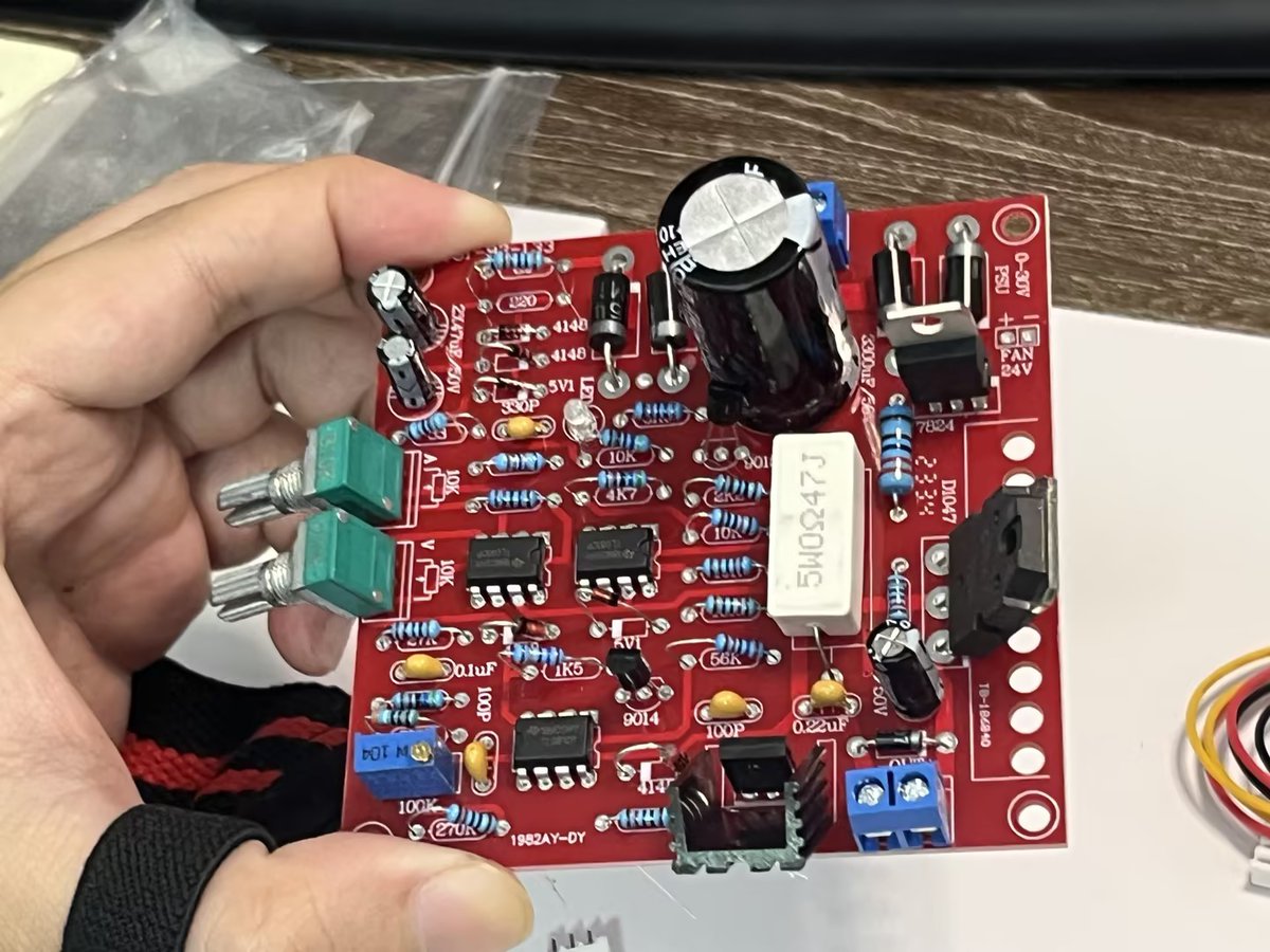 boruijinto67912's tweet photo. Can you find the error?
$LTC #electronics #pbca #module #ic #maker #diyarbakirtravesti #factory #electron #клеммныйблок #IOModule #components #semiconductor #transistor https://t.co/HqMbHQL2vi