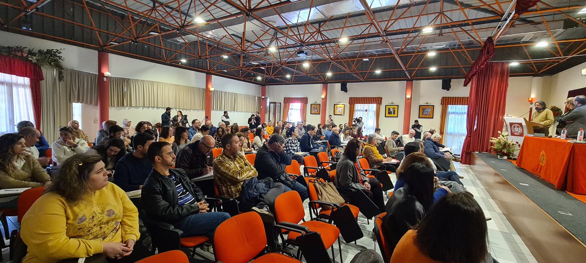 Onda Cero Melilla (@ondaceromelilla) on Twitter photo (AVANCE) A esta hora, el <a href="/CIFPMelillaRVE/">CIFP Reina Victoria Eugenia</a> acoge la ‘Ruta a la dual’, un taller en el que participan cerca de un centenar de docentes y que ha inaugurado el director provincial de Educación, <a href="/JA_Berbel/">Juan Ángel Berbel</a>. (AVANCE) A esta hora, el <a href="/CIFPMelillaRVE/">CIFP Reina Victoria Eugenia</a> acoge la ‘Ruta a la dual’, un taller en el que participan cerca de un centenar de docentes y que ha inaugurado el director provincial de Educación, <a href="/JA_Berbel/">Juan Ángel Berbel</a>.