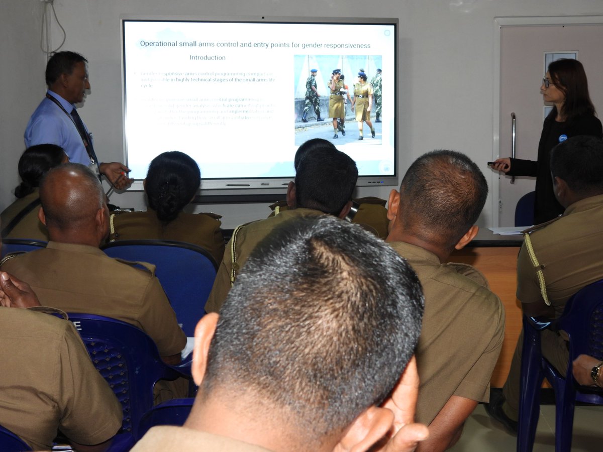 UNRCPD's tweet photo. Last week, @UNRCPD @Ida_SL travelled to #SriLanka with @MAGsaveslives to deliver training on #Weapons and #Ammunition Management and #Gender in operational #smallarmscontrol during MAG’s Armory Storekeepers courses for police https://t.co/YBR3Lx1zVo
