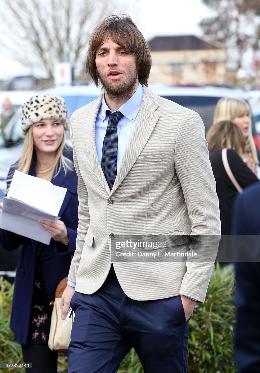 shitbritishpics's tweet photo. Miguel Perez Cuesta, commonly known as Michu, Swansea City football player attends on day 1 of The Cheltenham Festical at Cheltenham Racecourse (2014) https://t.co/Umu1N5bezF