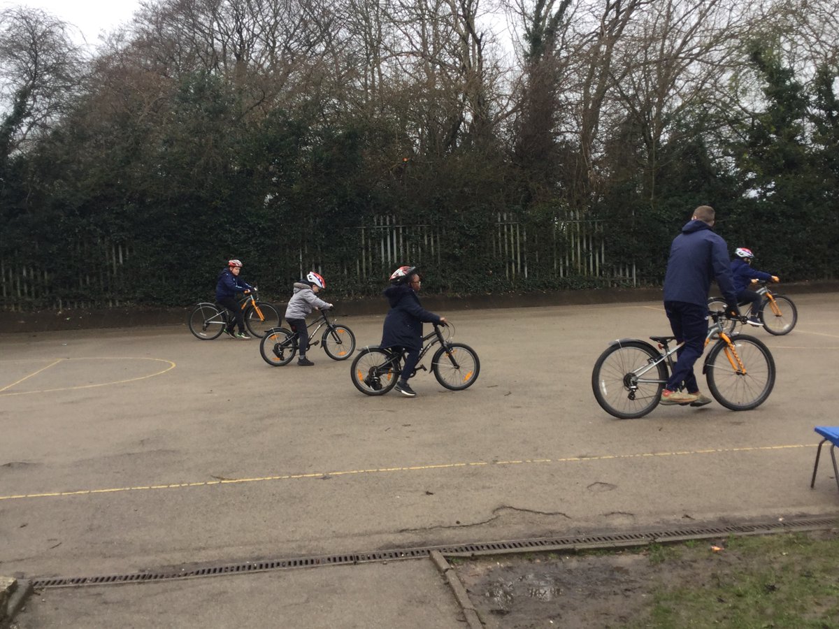 Group 1 are out for their biking P.E. Lesson. Enjoying practising their skills. <a href="/BritishCycling/">British Cycling</a>
