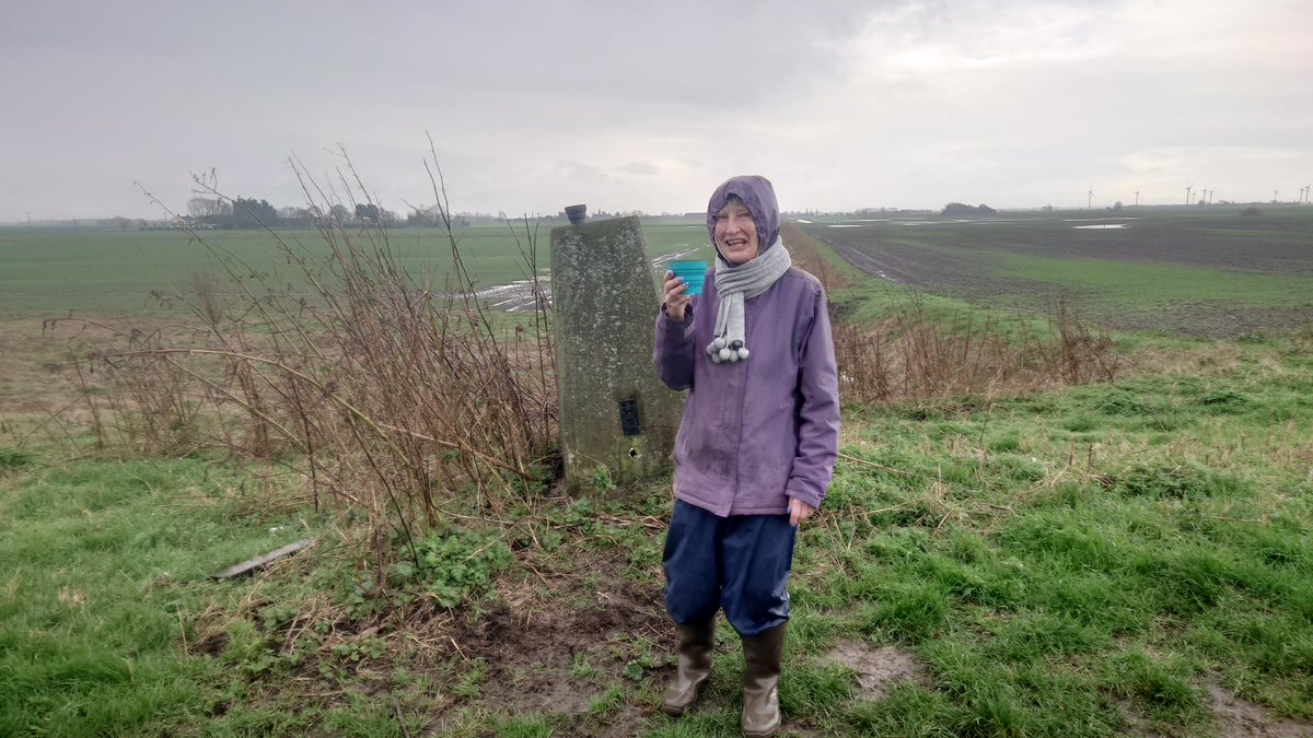 PaulMagan2's tweet image. Two for tea. Angle Bridge #trigpoint Whittlesea for #TrigPointThursday. Bagging your first trig pillar at 74!
@TrigThursday