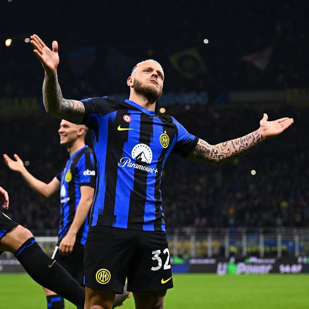 Inter's tweet photo. 🤷‍♂️

#ForzaInter #InterAtalanta https://t.co/phAqTX2o6n