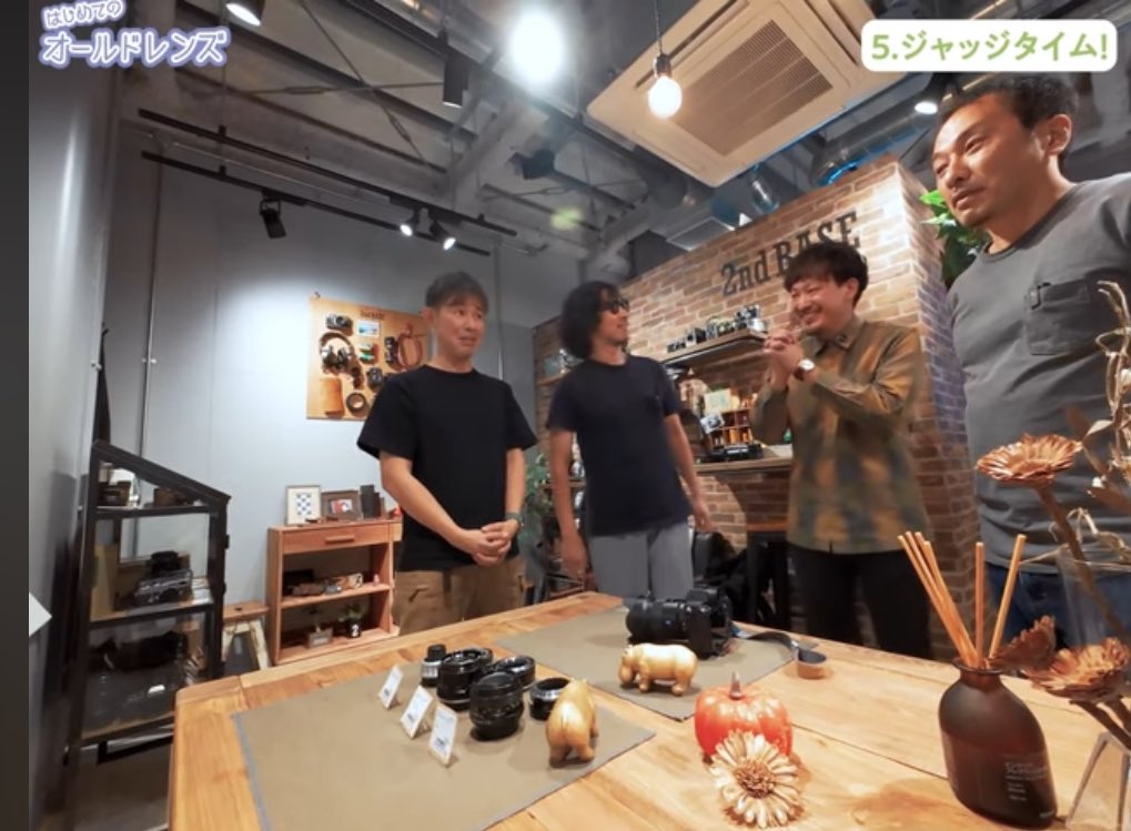 photokakinaka's tweet image. CP+来場者から何人もオールドレンズの話が出ることに驚きました。
興味のある方はまず中古カメラ屋さんに相談ください。スタッフの方が知識を楽しみとして与えてくれます。
#オールドレンズ 
#2ndbase