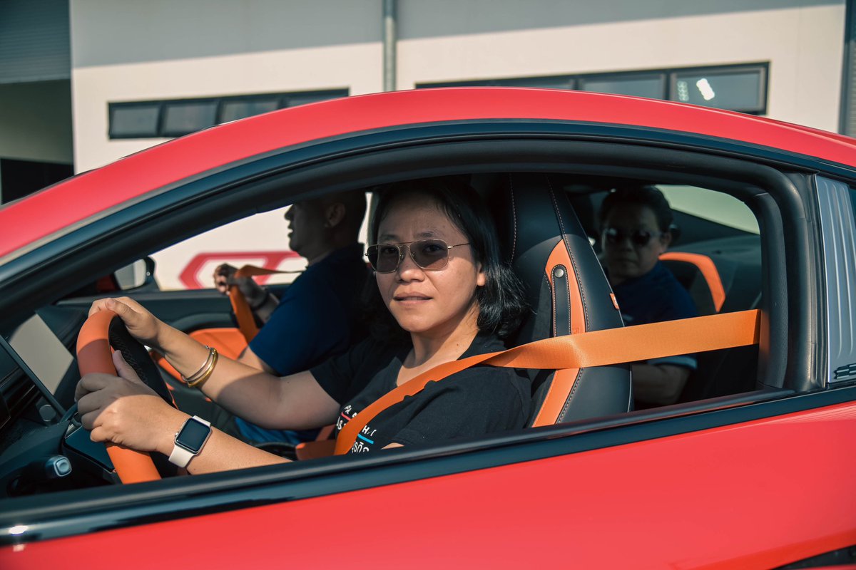 netaautoglobal's tweet image. NETA GT test drive@ Thai~WOW the Media. More to come!
#NETAGT #WowNeta