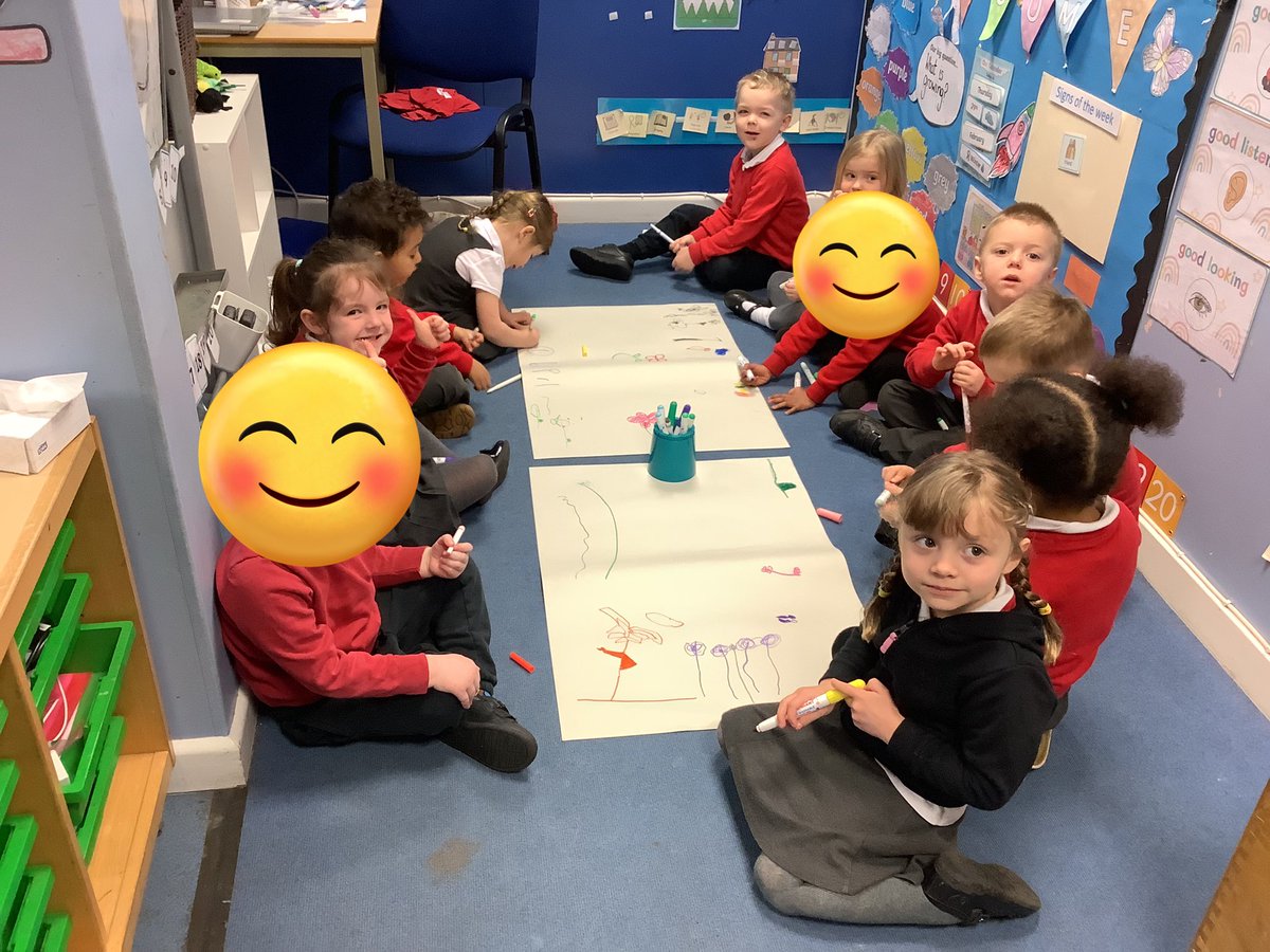 NurseryOPS's tweet image. This morning we worked together as a team and created our own gardens! To continue with our learning… What is growing?

They look beautiful 🌻🌸💐🌼

#eyfsunderstandingoftheworld #eyfspsed #eyfsexpressiveartsanddesign