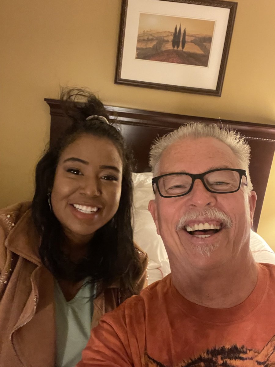 Daniel L tweet media