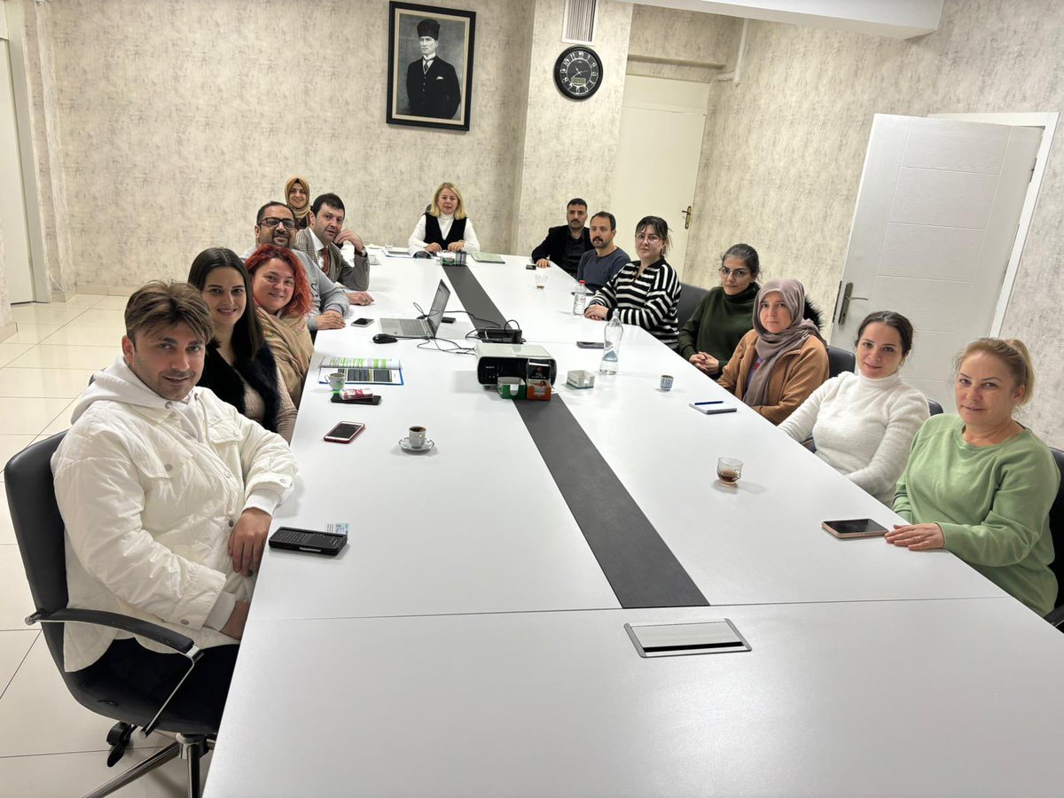 2024 Yılı Yardım faaliyetleri hakkın da Vakıf personellerine yönelik hizmet içi eğitim programı düzenlenmiştir.