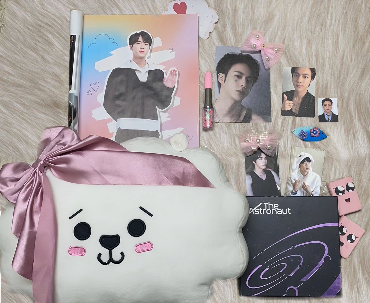 ipraisebts's tweet image. seokjin’s girl 💗´･ᴗ･` 💗