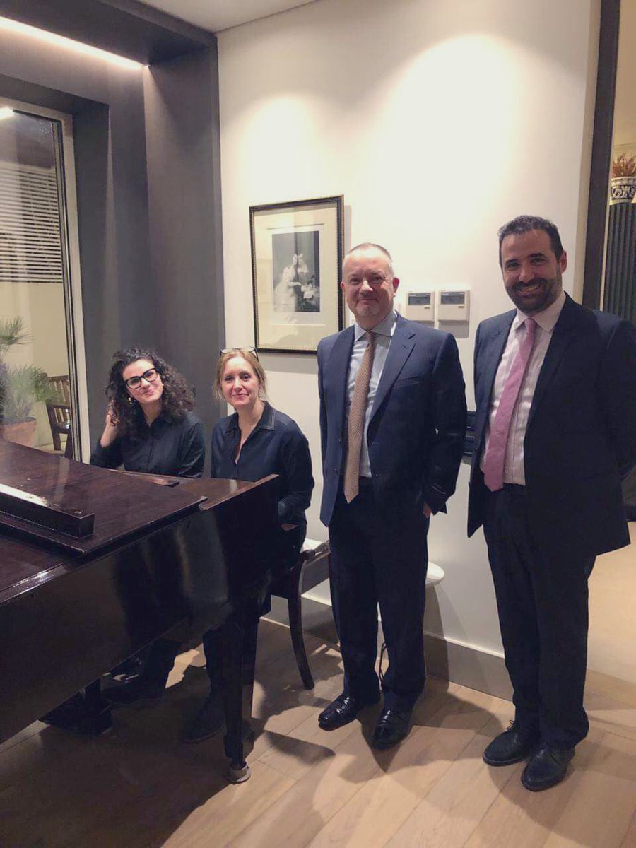 ukingreece's tweet photo. Delighted to welcome 🇬🇷 pianist Angeliki Giannopoulou, @RCStweets. She shared her experience on living &amp; studying in🇬🇧 with @OdeionAthinon &amp; ACCM students.

HM Ambassador @FCDOMJLodge announced a surprise RCS #scholarship for an @OdeionAthinon student to attend its Summer School. https://t.co/E3c4kw6UXJ