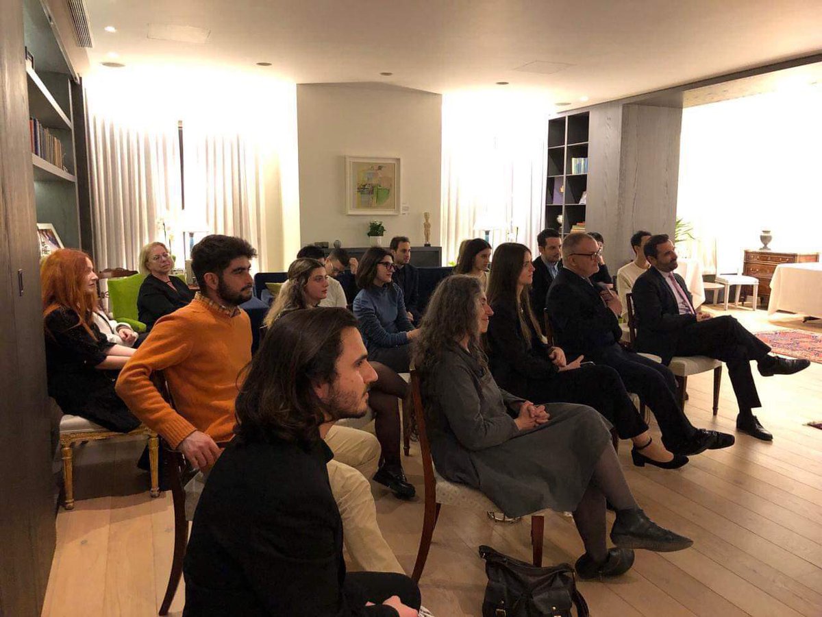 ukingreece's tweet photo. Delighted to welcome 🇬🇷 pianist Angeliki Giannopoulou, @RCStweets. She shared her experience on living &amp; studying in🇬🇧 with @OdeionAthinon &amp; ACCM students.

HM Ambassador @FCDOMJLodge announced a surprise RCS #scholarship for an @OdeionAthinon student to attend its Summer School. https://t.co/E3c4kw6UXJ