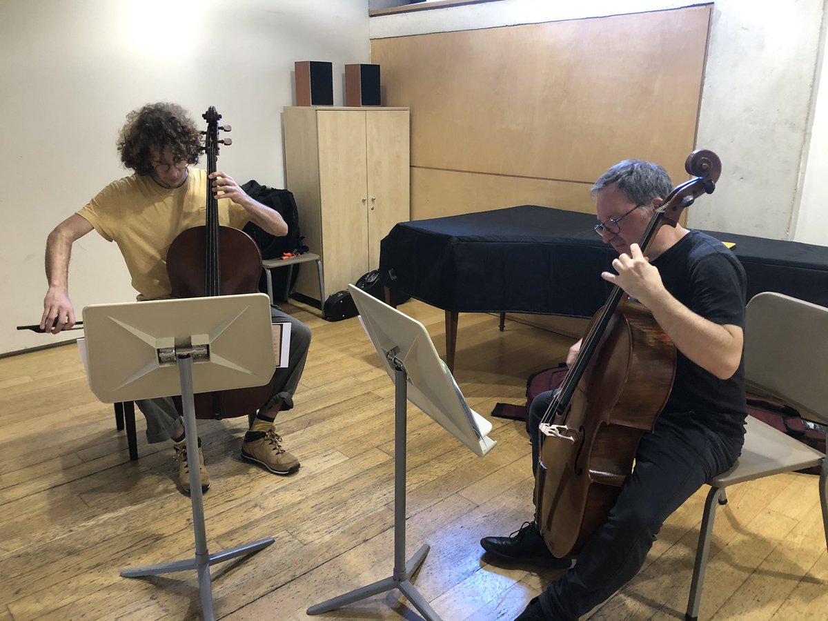 EsmucAntiga's tweet photo. El #professorESMUC EMMANUEL BALSSA @EmmanuelBalssa fent classe al @EsmucAntiga de l’@esmuccat 
 
#MúsicaAntiga #EarlyMusic https://t.co/goKA8Wxkcd