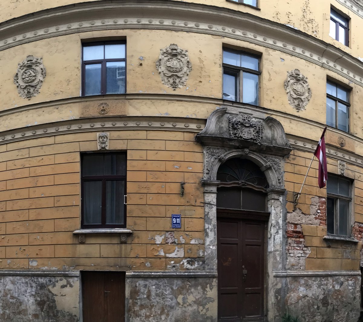 Freemasonry and the heritage of Latvia. First address: Riga, 9/11 Peitavas Street
masonicmuseum.eu/news/freemason…