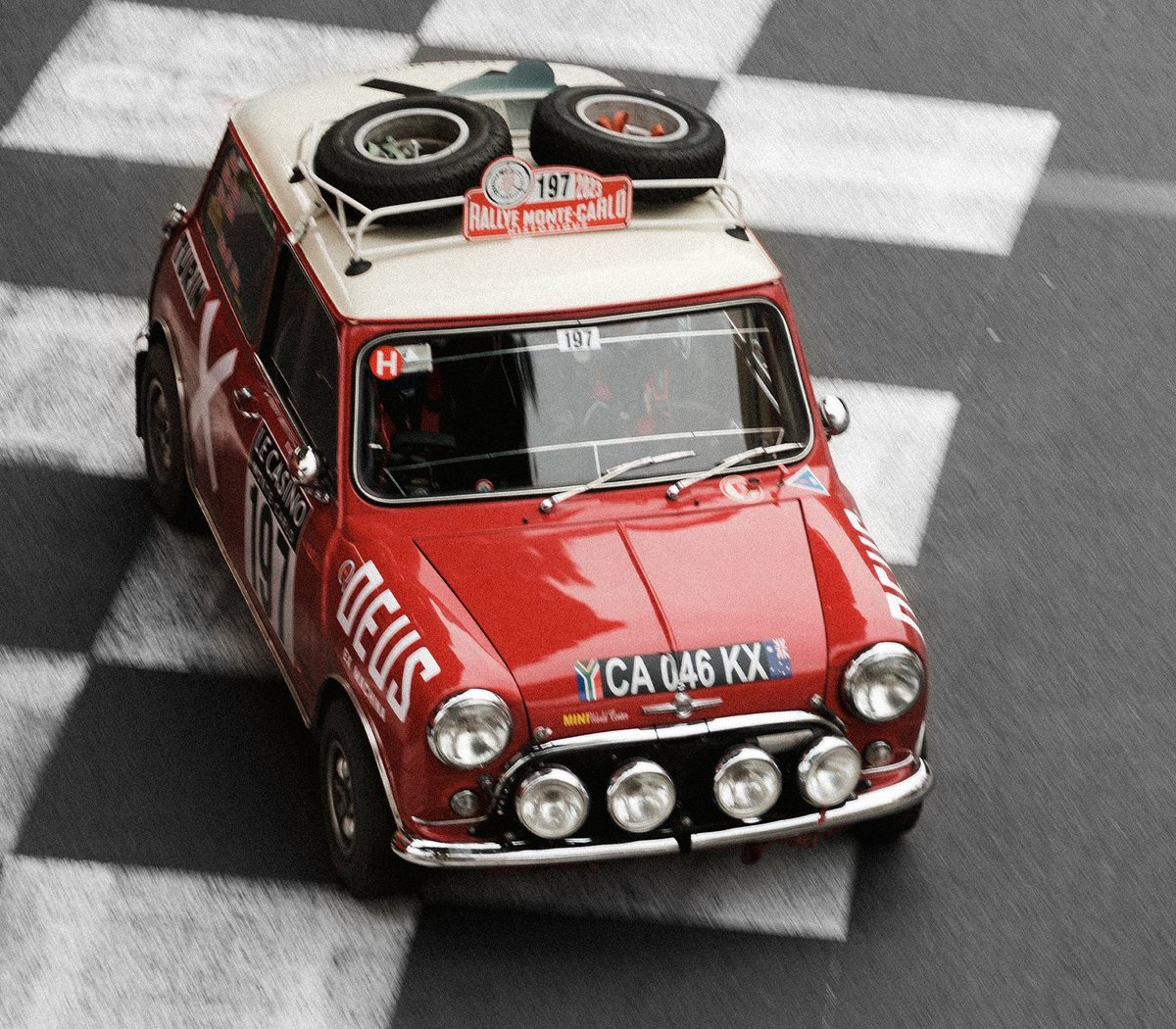MINI's tweet photo. Marking 60 years since MINI’s big victory at the #MonteCarloRally with a custom livery and pop-up store designed in collaboration between Matt Willey and @deuscustoms. Experience it at MINI Pavillion in Munich, 23/04 -13/04.

#MonteCarlo #MINI #RaceCars

📸: Alexandre Taube https://t.co/pDOR84Uxvh