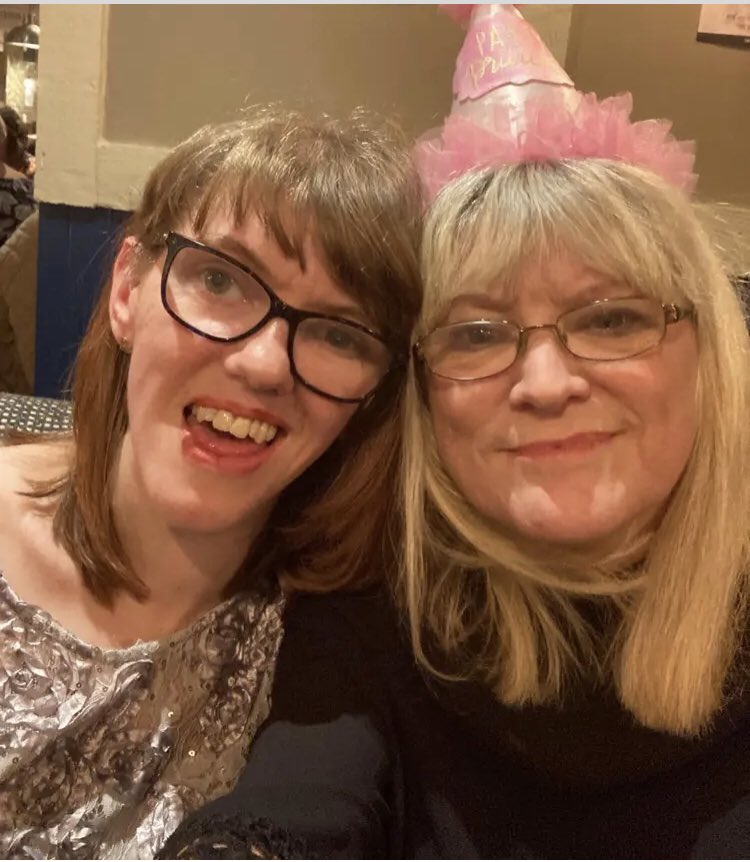 Faye @LeighNetwork tweet media