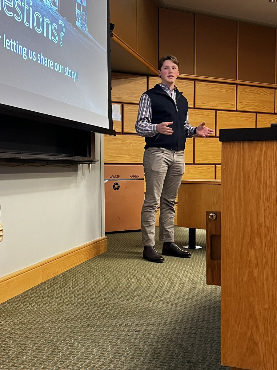 FamBizSuccess's tweet photo. Three generations of the Willow Bend Farm in the classroom last night - a first!
George, โ54
John โ86
Peter โ28
#CornellCALS
Said one student โThis was the best class ever!โ https://t.co/UnGzHn33KD