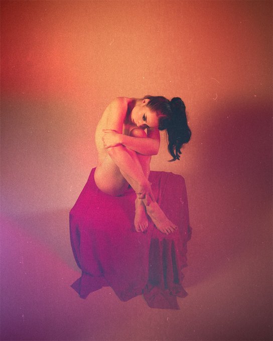 Which photo do you like more? 🥰 You're getting an extra shot that I couldn't post on Instagram or Facebook<a href="/tag/dance"class="tags"><span>#dance</span></a><a href="/tag/melbourne"class="tags"><span>#melbourne</span></a><a href="/tag/burlesque"class="tags"><span>#burlesque</span></a><a href="/tag/costume"class="tags"><span>#costume</span></a><a href="/tag/showgi"class="tags"><span>#showgi</span></a>