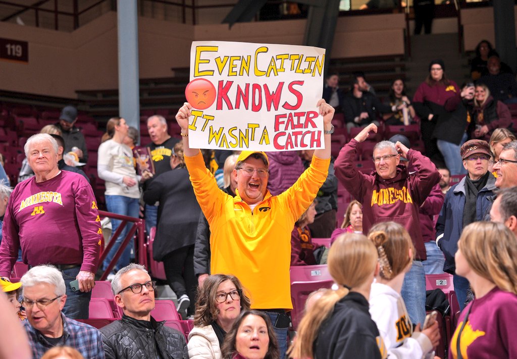 Last night. I mean he's right but....
It was an invalid fair catch signal that resulted in a dead ball. ¯⁠\⁠_⁠(⁠ツ⁠)⁠_⁠/⁠¯