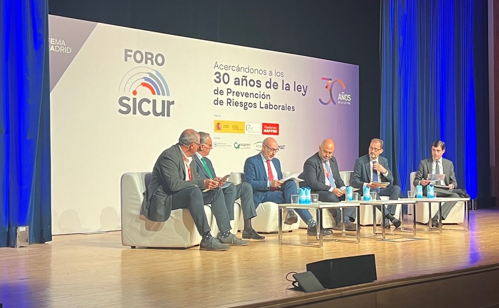Muy contentos del éxito de la jornada celebrada ayer en #SICUR2024 con <a href="/INSST_MITES_GOB/">INSST</a>,<a href="/ASPREN_PRL/">ASPREN</a>,ANEPA, <a href="/aesplaprl/">AESPLA</a>,AMAT y @PRLInnovacion,  para debatir sobre los principales aspectos de la Ley de PRL y su futuro ahora que está próxima a los 30 años. Gracias a todos por asistir