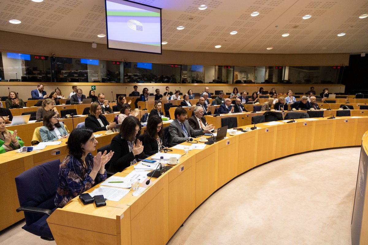 📝The event report and a photo gallery from our public seminar 'Resilience in Action: Towards a coordinated effort for a sustainable water resources management' are now available on our website bit.ly/3UKUynP