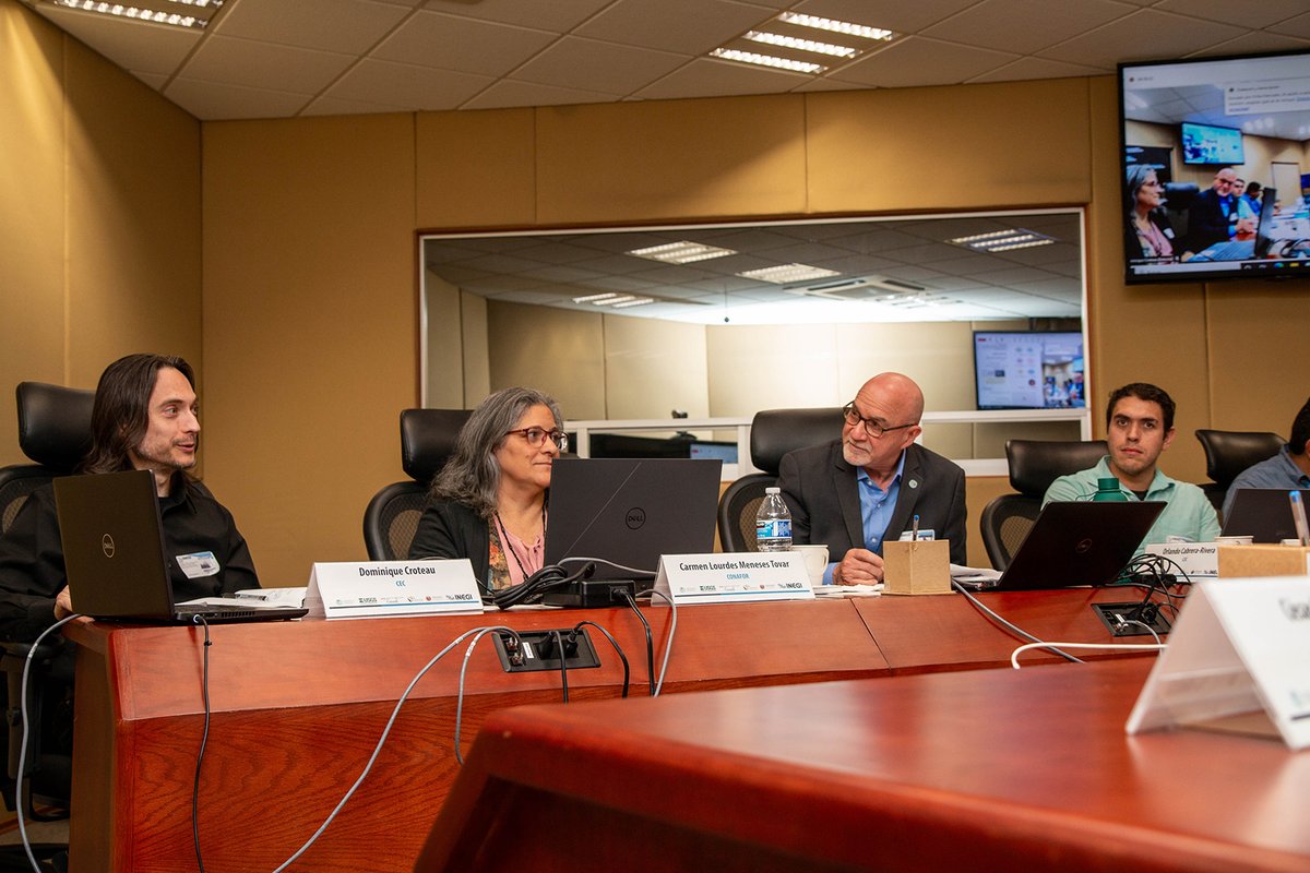 CECweb's tweet photo. Last month, the North American Land Change Monitoring System (NALCMS) met in Aguascalientes 🇲🇽 to discuss &amp; enhance the North American Land Cover &amp; Land Cover Change #geospatial datasets available in the North American Environmental #Atlas

👉https://t.co/M2bUg4Yt30 https://t.co/Wvwjms2xAL