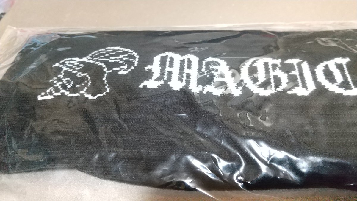 dekin_yoshimune's tweet photo. この日の戦利品
 #魔法企画 ソックスと
ロール店長からもらったくきわかめ

 #MagicPlanning https://t.co/1oKxbYaelp