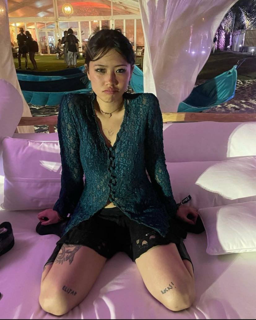 xCho_Celes's tweet photo. โ ๐๐๐ข ๐๐๐๐๐ฆ๐ง๐๐ก๐
สแดแดษดษข // แดแดสแดส ษขษชสส
โ ๐ฟ๐๐ก ๐๐ ๐๐ ๐ฆ๐๐ข๐ ๐๐ข๐๐๐;
๐๐๐ข ๐๐๐ ๐๐๐๐ ๐๐ ๐๐ข๐๐๐ ๐๐๐.
๐ด๐๐ ๐๐๐๐ฆ, ๐ผ'๐๐ ๐๐ข๐๐;
๐ฟ๐๐ก ๐๐ ๐๐๐ฃ๐ ๐กโ๐๐ก ๐๐๐๐ก๐๐ ๐ฆ. ใ
ค
๏น#19again๏น โป ๐ซ๐ญ https://t.co/oSD6tWATwi