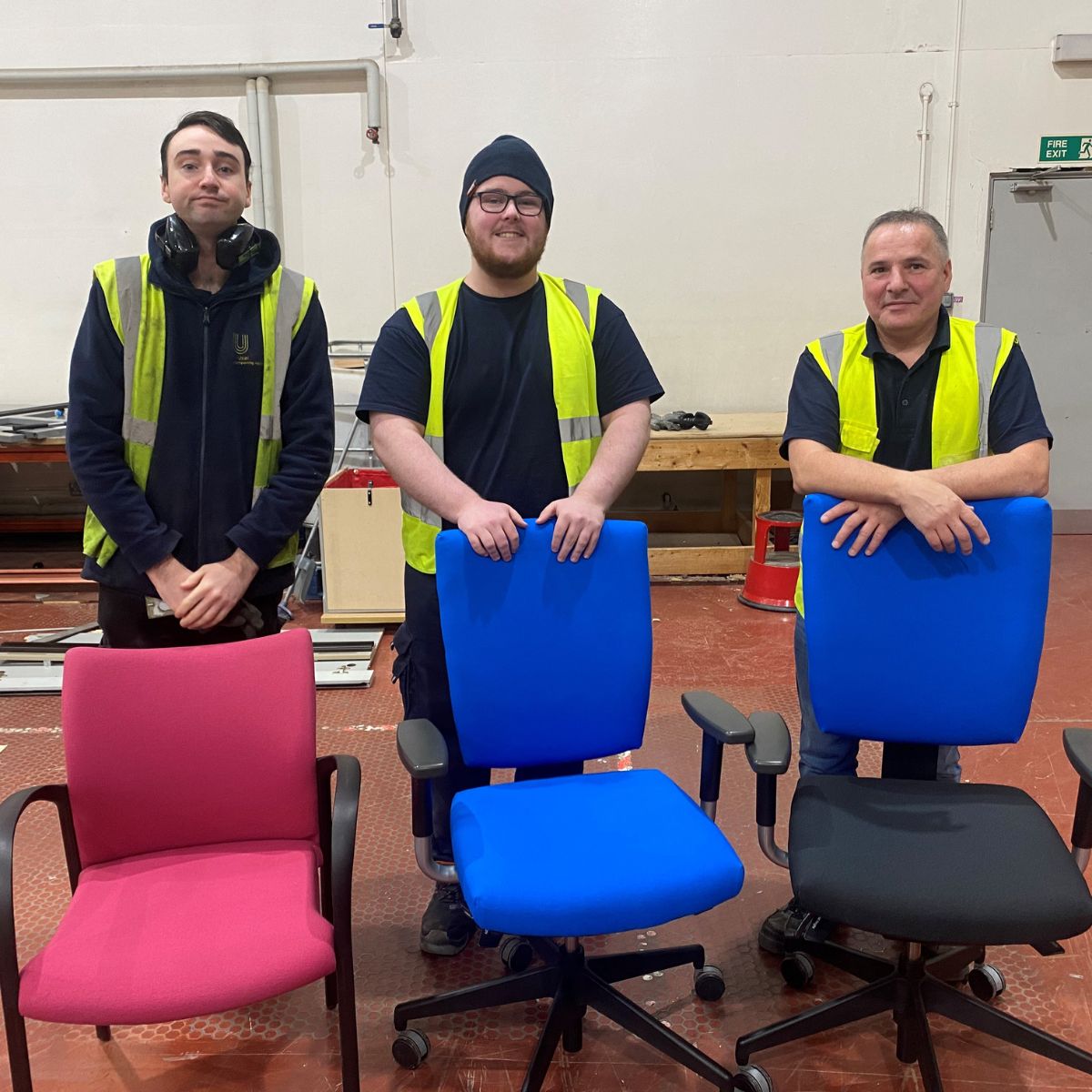Did you know? It can take up to 1,000 years for a chair to decompose in landfill. Usel’s Circular Economy Team is making a real difference in the local community by donating our recycled furniture items to schools and community groups. Interested? Get in touch!♻️💚 #GreenOffice