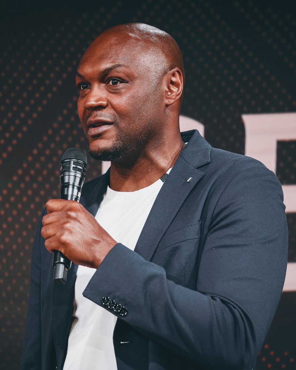 🏆 Our very own Club Ambassador and Lead Educator @MrMarcusGayle features on this year's Football Black List in the Practitioners Category 👏

Marcus has received the award for his outstanding contributions to anti-discrimination advocacy 🙌

Fully deserved, Marcus 🐝

 #FBL2023