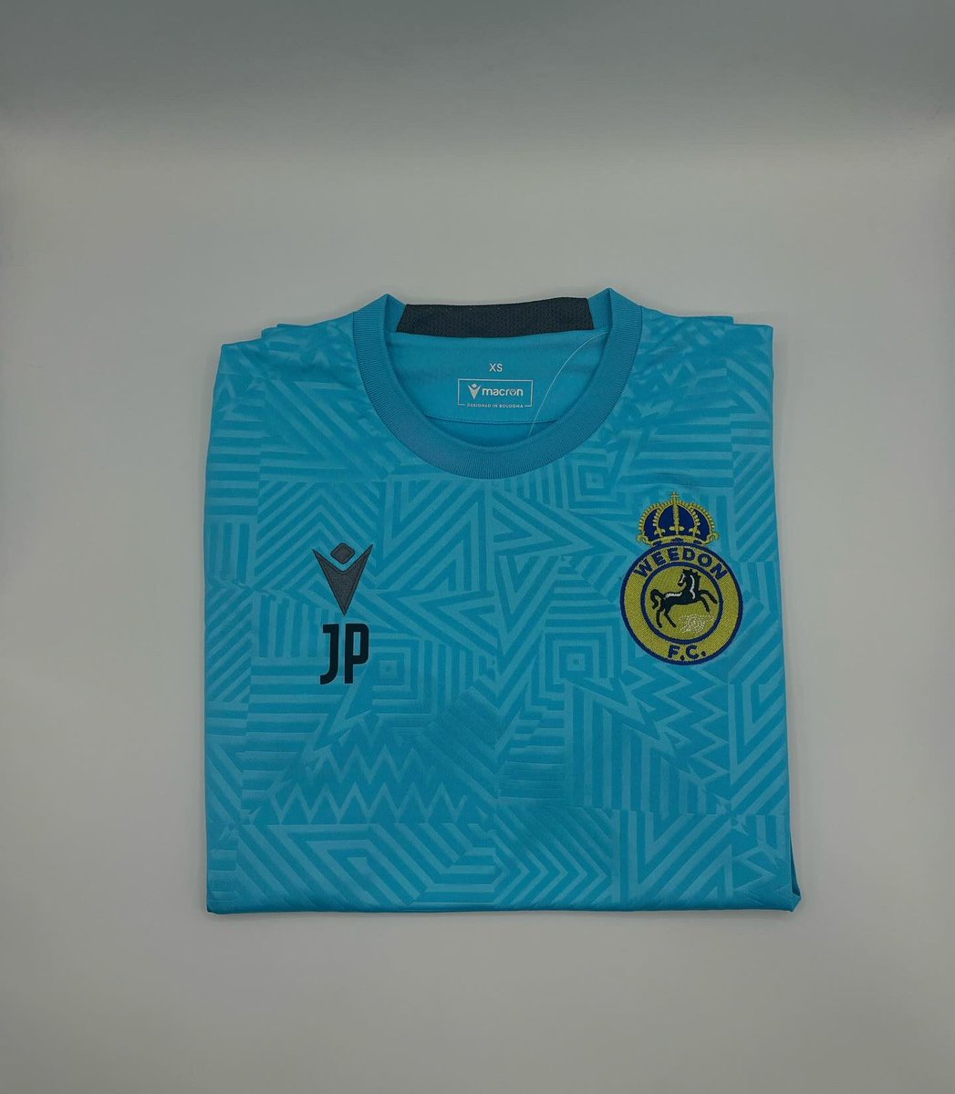 mdhteamwear's tweet photo. Fresh @MacronSports training bundle for @WeedonFC 🔥 🤝 #MDH #trainingwear #football #custom https://t.co/9QhQb26AoI