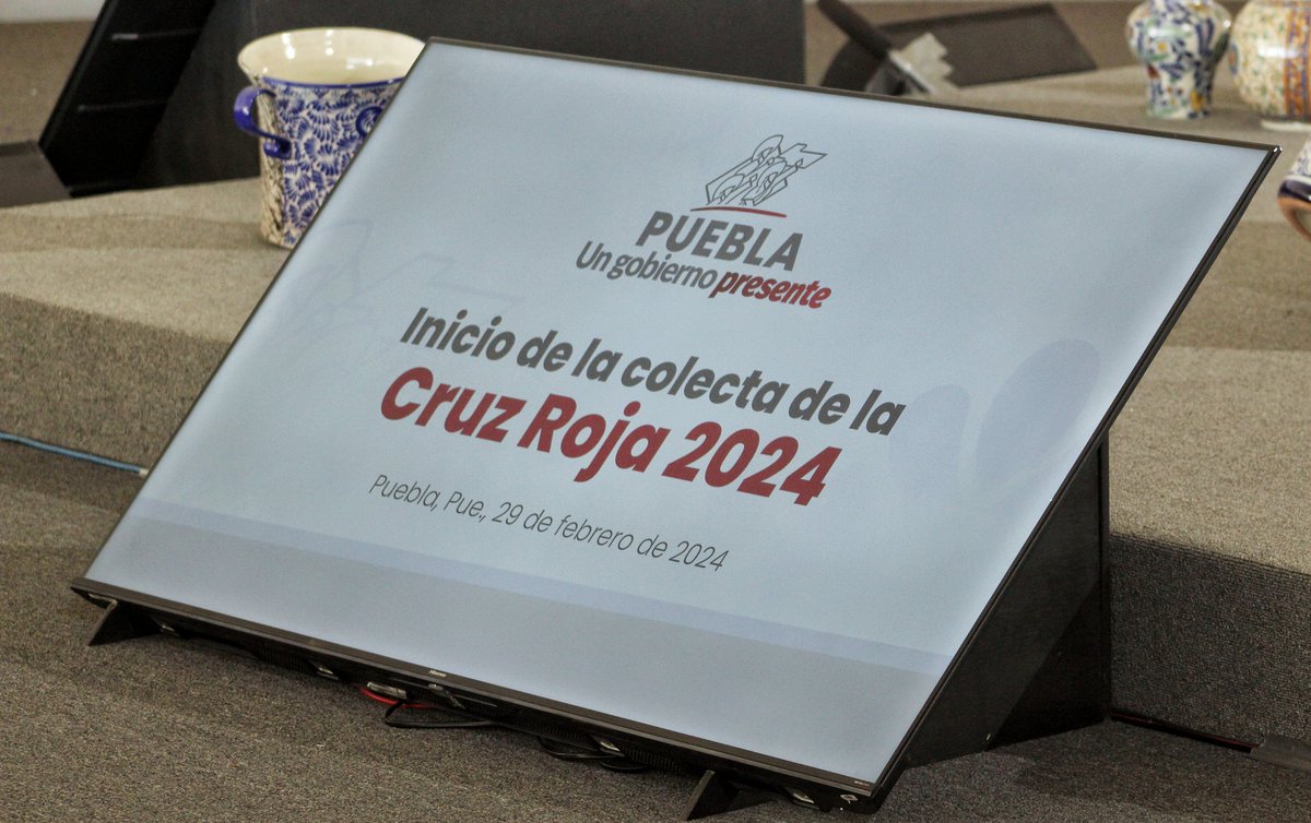 CruzRojaPue's tweet photo. 🔴 Sigue la transmisión en vivo del "Arranque de #ColectaEstatal2024 de @CruzRoja_MX en #Puebla".

🚑 Presiden el evento nuestra Delegada Estatal, Paula Saukko; el Gobernador @SergioSalomonC y la Presidenta de @DIFGobPue, Gabriela Bonilla @GabyBonillaDIF: https://t.co/aW5xktwwFq. https://t.co/T8p4nlWdPc