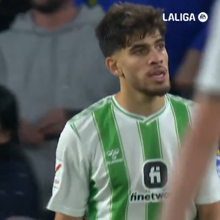 Real Betis Balompié 🌴💚 on X: 🏆🏆🏆💚 Señoras y señoras, niños