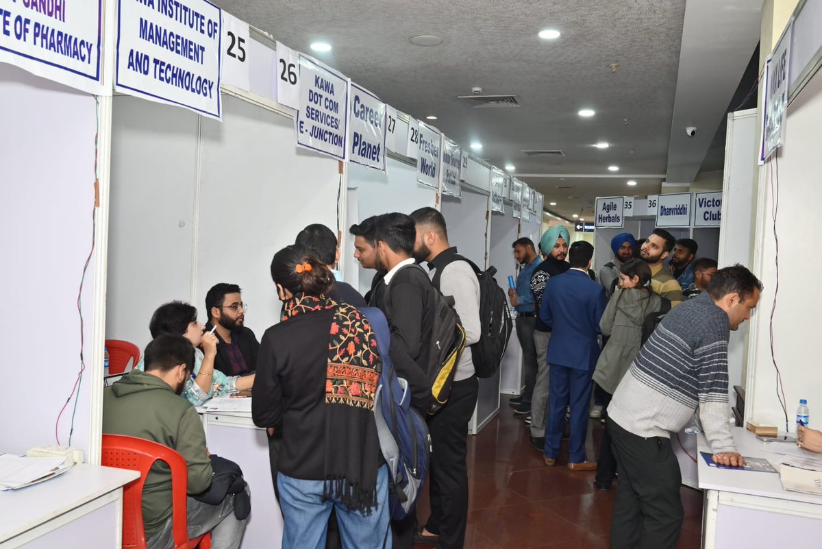 Directorate of Employment, J&amp;K today organised a Mega Job fair at Convention Centre,  Jammu which was inaugurated by Hon'ble Lieutenant Governor, J&amp;K  Shri Manoj Sinha ji. Around 62 companies with more than 4000 vacancies participated. 
<a href="/OfficeOfLGJandK/">Office of LG J&K</a> <a href="/dcbandipora/">Deputy Commissioner Bandipora</a> <a href="/dicbandipora/">Information & PR, Bandipora</a>