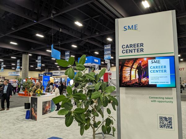 uaz_minerals's tweet image. And that&apos;s a wrap on the 2024 SME Conference and Expo, which concluded yesterday! Thank you to all of our partners who attended and made this event so amazing 📷 We had a blast!
#mining #minexchange