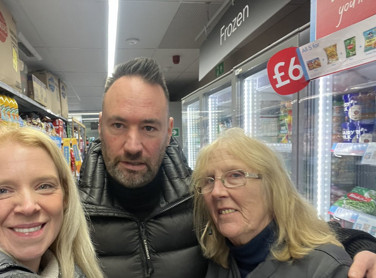 jeanie_hughes's tweet image. Great day out and great support from @Jonb147 in our marketing team.  Also great to meet Neil and Sheila today, both stores set up well for our customers