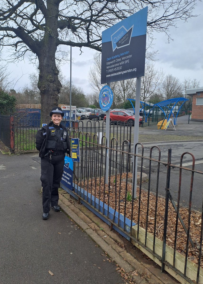 Today PC 22367 Rose and PCSO 40108 Exon have been on School Patrol dealing with parking issues outside Oasis Academy and St Joseph's Catholic Primary School. Drivers parked inappropriately were given words of advice and moved on. #policingpromise #communityengagement