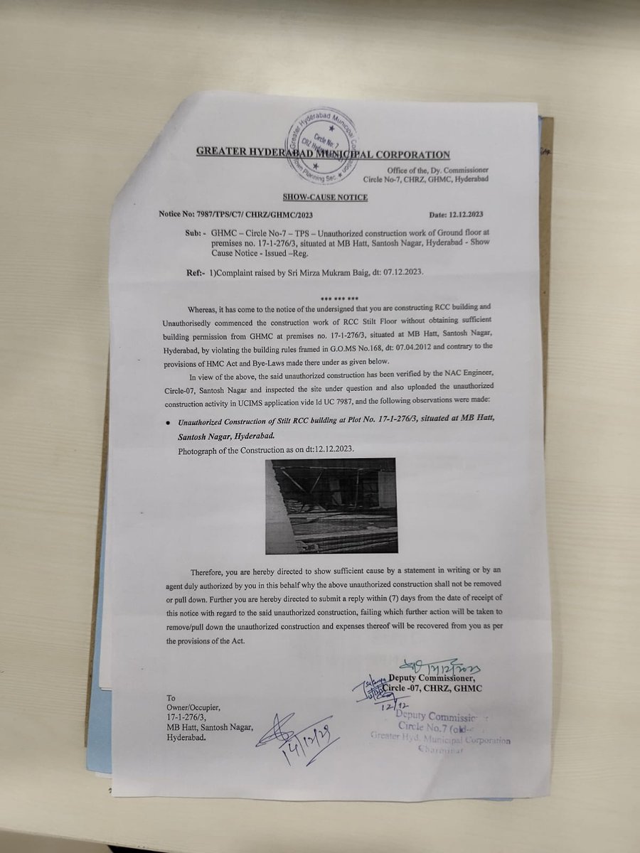 MukramBaig's tweet photo. @GHMCOnline @CommissionrGHMC @TSMAUDOnline @GadwalvijayaTRS @ZC_Charminar Sir, Speaking Order issued on 27-12-2023, fifteen days time was granted to occupiers to remove deviation, failing which the Demolition will carried out by GHMC, but no action taken by GHMC. https://t.co/kiPeWvzEzS