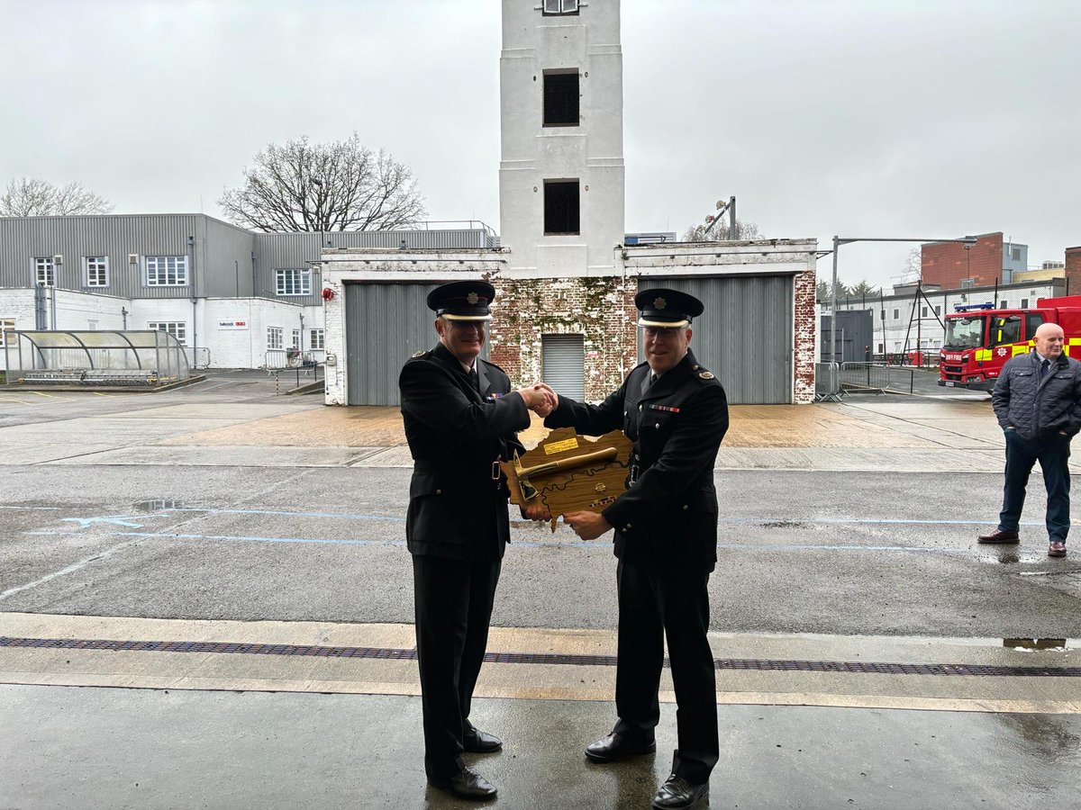 A sad loss to London Fire Brigade today as we said goodbye to neighbouring Harrow Borough Commander Rob Hazzard. A friend of Barnet, and all in London. Wishing Rob a long and joy filled retirement. Thank you for your service.