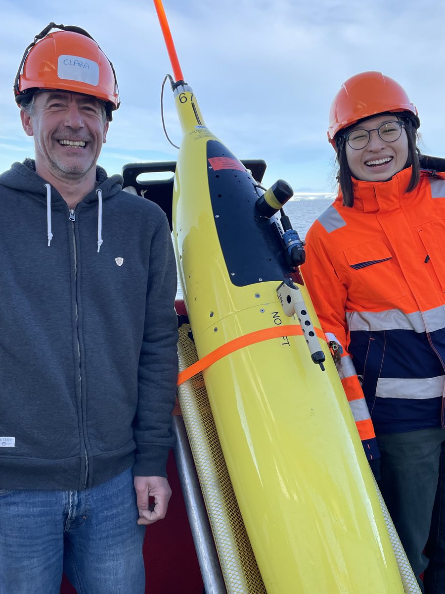 Gliders to be deployed first via small boat then Caravela then floating trap ⁦@UEAResearch⁩ ⁦@ueaenv⁩ #AntarcticPICCOLO