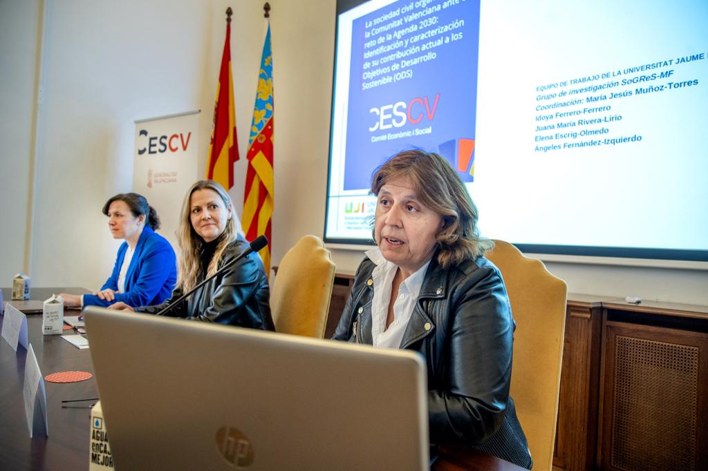 👉Fin del acto de presentación del informe "La sociedad civil organizada de la Comunidad Valenciana ante el reto de la Agenda 2030".

Gracias a todos/as los/as asistentes y al equipo de investigación de la <a href="/UJIuniversitat/">Universitat Jaume I</a> <a href="/EuroFUE_UJI/">EUROFUE-UJI</a> por su elaboración.

#CESCVInformeAgenda2030