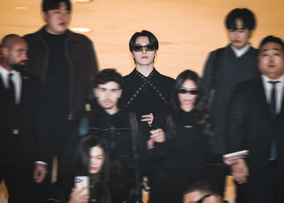 twofulltens's tweet photo. grabeng gwapo, pano ako babangon sayo niyan??

DINO AT PARIS FASHION WEEK
#디노in파리_오프화이트패션위크
#DINOxOffWhiteFW24 
@pledis_17 @OffWht https://t.co/roHtBeYQ3b