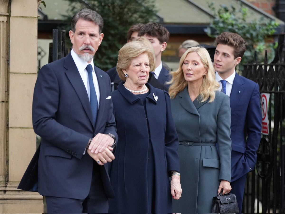 rwthofficial's tweet photo. 🇬🇷🇬🇧
#Greece’s Queen Anne-Marie with Crown Prince Pavlos, Crown Princess Marie-Chantal, and the Royal Family attended the Orthodox Memorial Service for King Constantine II at Saint Sophia Cathedral #London #UK.
Link: https://t.co/DS0cvZlY8t #KingConstantine #Κωνσταντινος #ελλάδα https://t.co/Bk6KZOx3UY