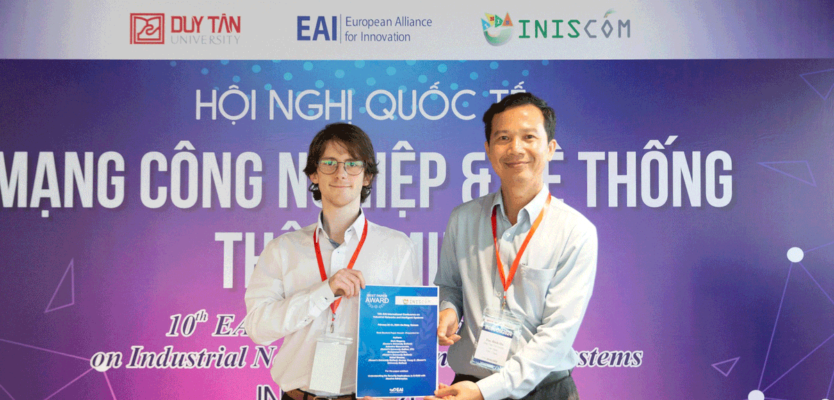 🌟 Big win for CSIT's Mark Megarry at #INISCOM2024! His paper on O-RAN security threats earns the 'Best Student Paper' #Award. A proud moment for #CyberSecurity innovation at @QUBelfast. Congrats to the team! 🎉 More at: qub.ac.uk/ecit/News/QUBS…