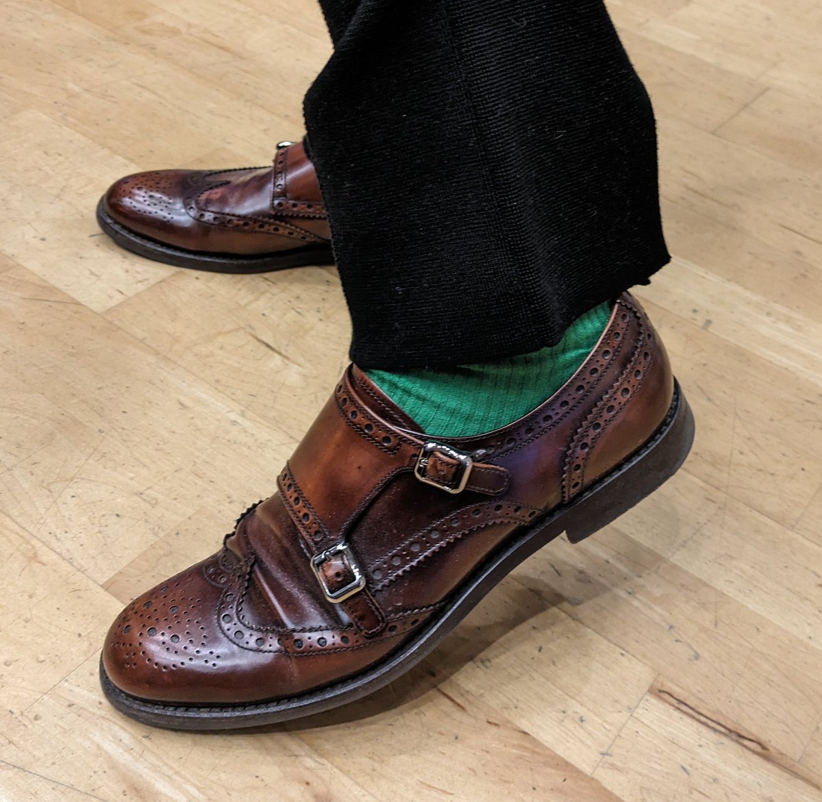E J Bowen (@resdevista) on Twitter photo Yesterday was one of those work days that sing. UoL Campus is coming into spring, inspiring stories from <a href="/drmelaniebell/">melanie bell</a> at her inaugural lecture, dinner with fab colleagues. Blossom to brogues on a day! (fancy footwear credit MB). <a href="/LeedsAHRI/">LAHRI</a> <a href="/Amphritite0000/">Erin Pickles</a> <a href="/ElizabethGarcha/">ElizabethGarcha</a> Yesterday was one of those work days that sing. UoL Campus is coming into spring, inspiring stories from <a href="/drmelaniebell/">melanie bell</a> at her inaugural lecture, dinner with fab colleagues. Blossom to brogues on a day! (fancy footwear credit MB). <a href="/LeedsAHRI/">LAHRI</a> <a href="/Amphritite0000/">Erin Pickles</a> <a href="/ElizabethGarcha/">ElizabethGarcha</a>