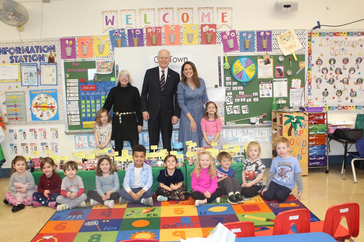 🏬🏪🏘️ Our favorite project 🏢🏛️🏫 Every year it just gets bigger and better! All 71 sharp prek students (and senior buddies) worked on Our Town Collingswood this year. #hoffmanhappenings