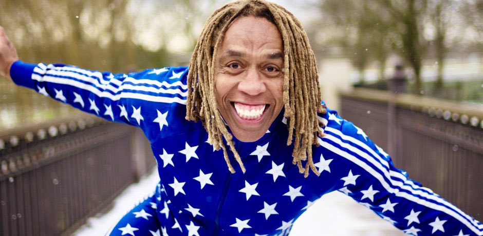 It’s never too late to get back on track! Join @RikkiBB for a FREE workshop on RELAUNCHING YOUR CAREER OVER 30 @derbytheatre as part of our production of ROTTEN by @Josiemwhite Reclaim who you really are & what you can do!! Thu 14 March Derby Theatre emmersonandward.com/rotten-workshop