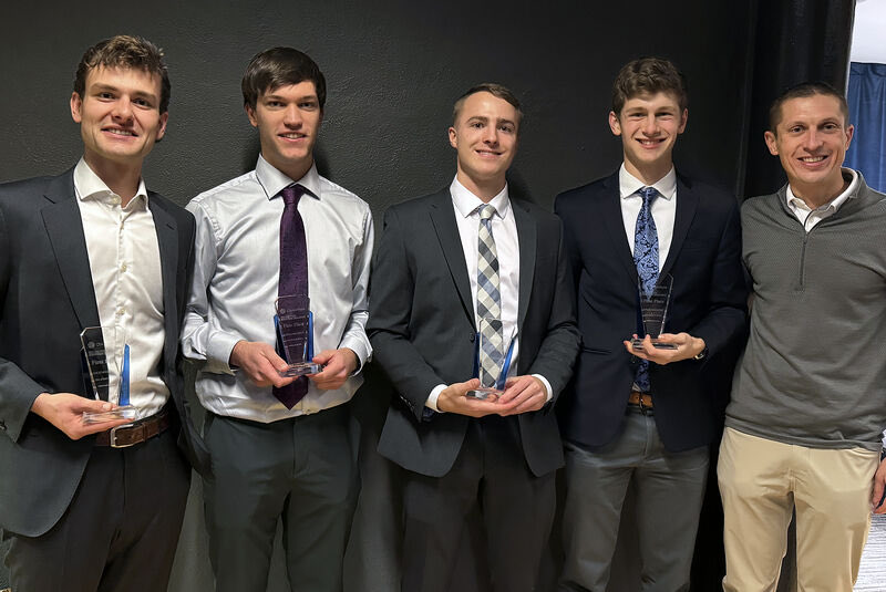 Reason #213 I love <a href="/dordtuniversity/">Dordt University</a> is Defender Capital Mgmt. DCM students invest over $1mm in funds &amp; recently came in #1 in Iowa in the Iowa CFASociety research competition. Coached by <a href="/jveenstra1/">Jesse Veenstra</a> they’re learning &amp; living the parable of the talents. linkedin.com/posts/cfa-soci…